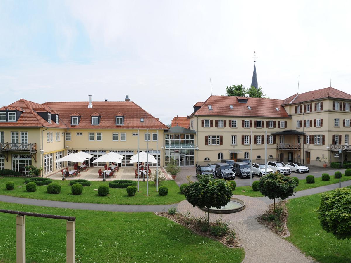 Schlosshotel Неккарбишофсхайм Экстерьер фото